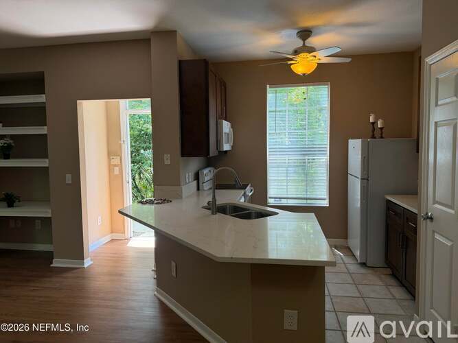 13703 Richmond Park Dr N 2 Beds Condo for Rent - Photo gallery 2