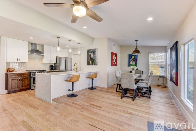 7002 Whispering Oaks Drive 5 Beds Single Family Home for Rent - Photo gallery 5