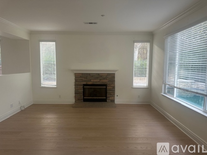 1 Grindlay Place 4 Beds Single Family Home for Rent - Photo gallery 5