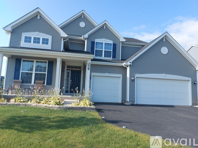 226 Tinana St 5 Beds Single Family Home for Rent - Photo gallery 3