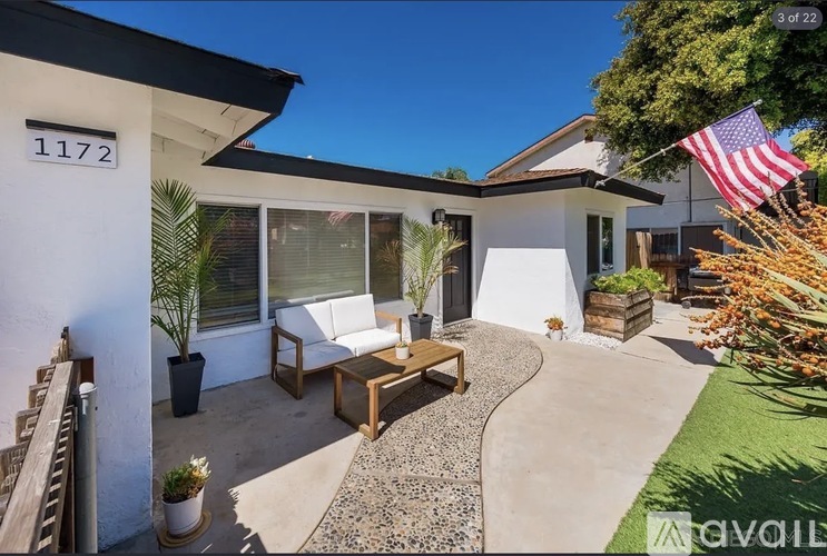 1172 11th Street 3 Beds Single Family Home for Rent - Photo gallery 2