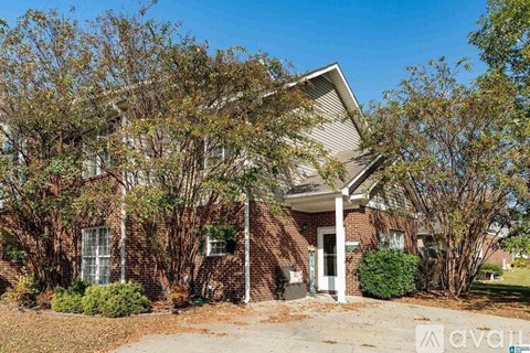 2033 Queens Ct 2 Beds Apartment for Rent