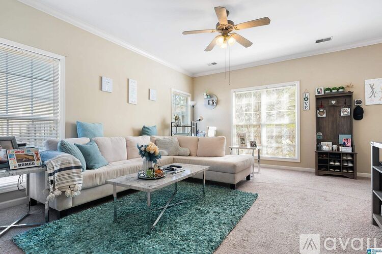 2033 Queens Ct 2 Beds Apartment for Rent - Photo gallery 4