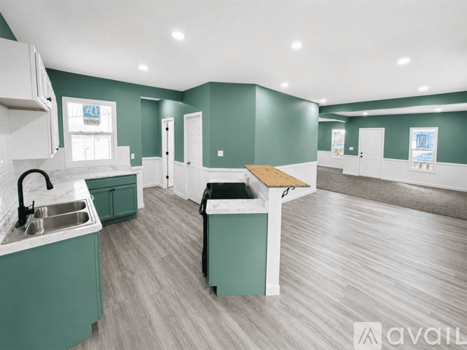 1546 W First St 3 Beds Single Family Home for Rent - Photo gallery 2