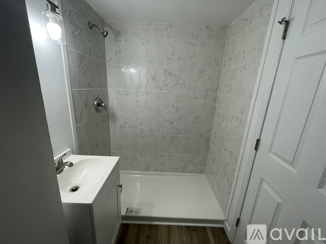 Cowart Ave 2 Beds Apartment for Rent - Photo gallery 5