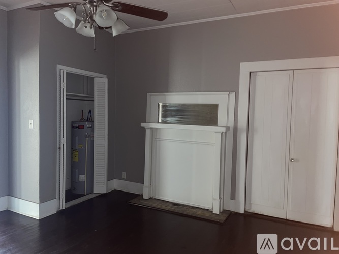 213 N Church St 2 Beds Apartment for Rent - Photo gallery 3