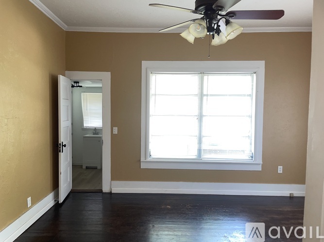 213 N Church St 2 Beds Apartment for Rent - Photo gallery 5