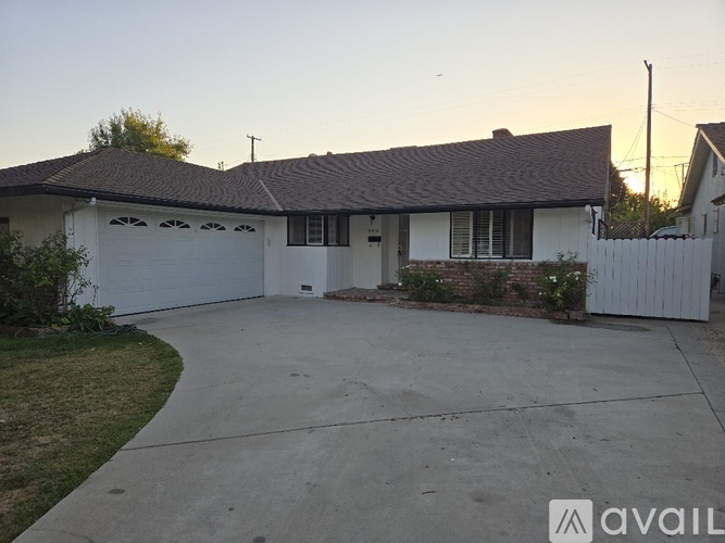 9011 Etiwanda Avenue 3 Beds Single Family Home for Rent - Photo gallery 5
