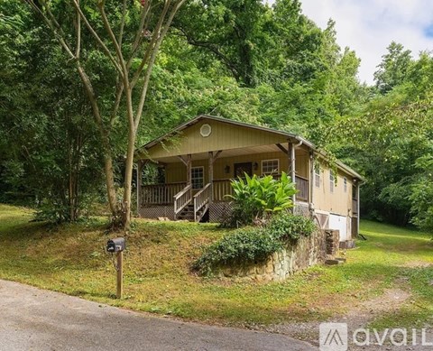 307 Ramona Street 2 Beds Apartment for Rent