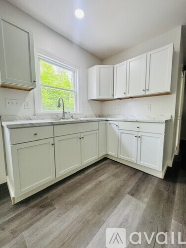 721 Lisbon Street 1 Apartment for Rent - Photo gallery 5