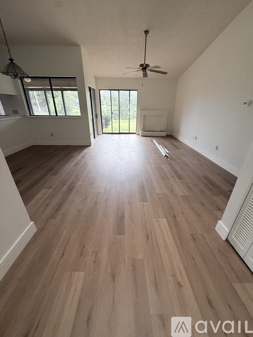 2020 Indian Springs Drive 3 Beds Single Family Home for Rent - Photo gallery 2
