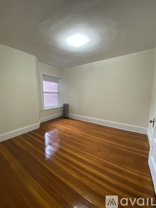 1595 Beacon St 3 Beds Apartment for Rent - Photo gallery 5