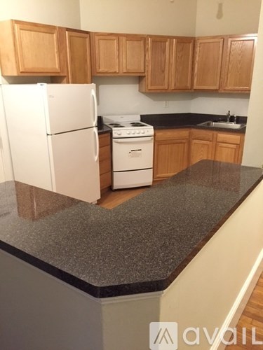 1589 Beacon St 3 Beds Apartment for Rent
