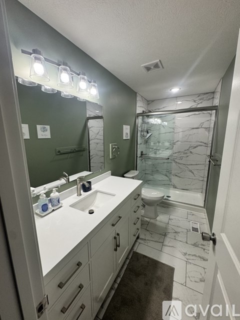 2016 Cherry St 3 Beds Apartment for Rent