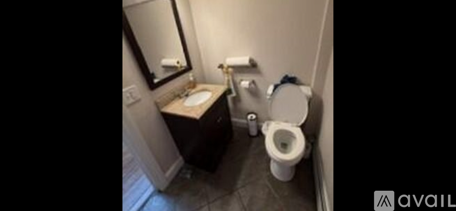 33 Oak Hill Drive 4 Beds Single Family Home for Rent - Photo gallery 5