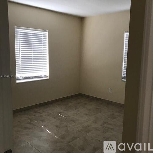 1632 NE 183rd St 3 Beds Single Family Home for Rent - Photo gallery 3