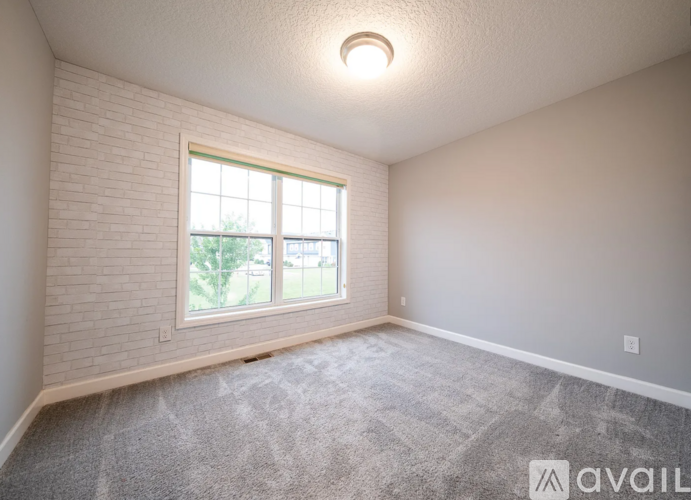 4849 Stable View Drive 5 Beds Single Family Home for Rent - Photo gallery 3