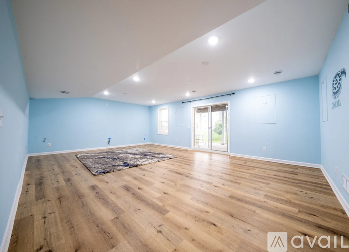4849 Stable View Drive 5 Beds Single Family Home for Rent - Photo gallery 4