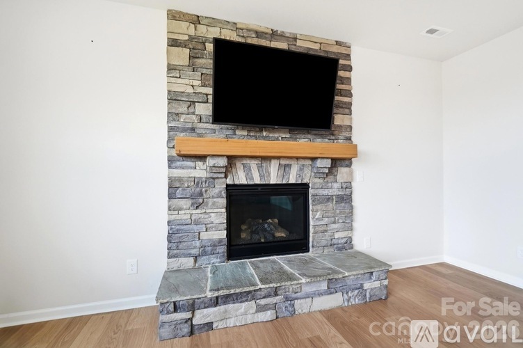 118 Winterberry Street 6 Beds Single Family Home for Rent - Photo gallery 4
