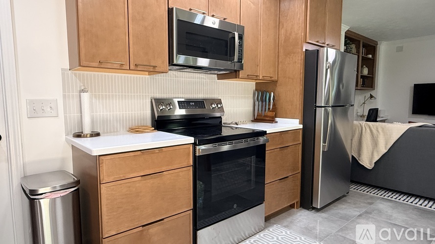 607 North Almond Drive 1 Apartment for Rent - Photo gallery 5