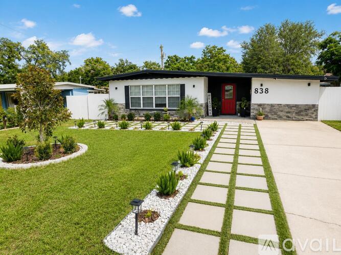 838 Center Lane 4 Beds Single Family Home for Rent - Photo gallery 1