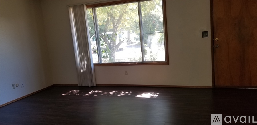 8017 SE Francis St 2 Beds Apartment for Rent - Photo gallery 2