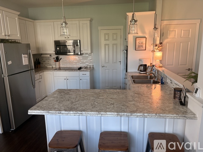20 Pleasant View Court 4 Beds Single Family Home for Rent - Photo gallery 2
