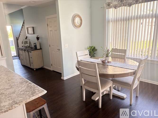 20 Pleasant View Court 4 Beds Single Family Home for Rent - Photo gallery 3