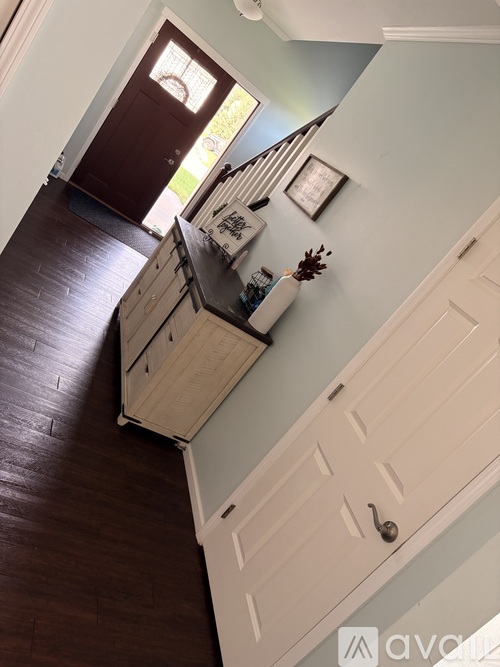 20 Pleasant View Court 4 Beds Single Family Home for Rent - Photo gallery 4