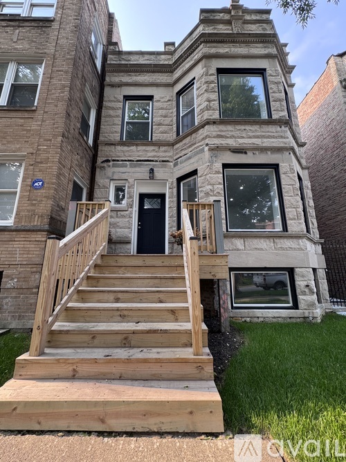 4421 West Monroe Street 3 Beds Apartment for Rent - Photo gallery 1