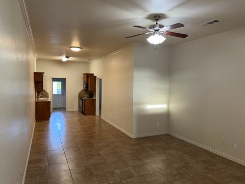 8363 Saddle Brook Drive 3 Beds Apartment for Rent