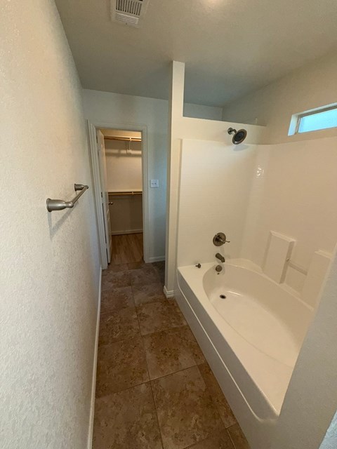 8363 Saddle Brook Drive 3 Beds Apartment for Rent