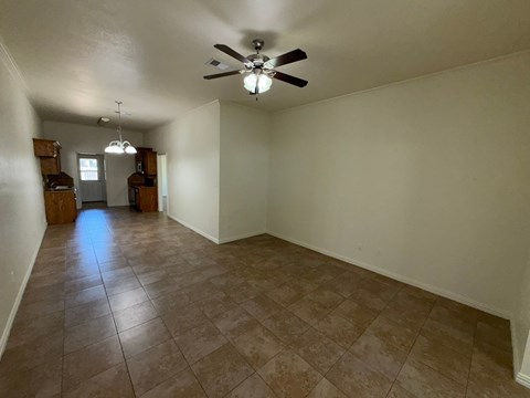 8375 Saddle Brook Drive 3 Beds Apartment for Rent