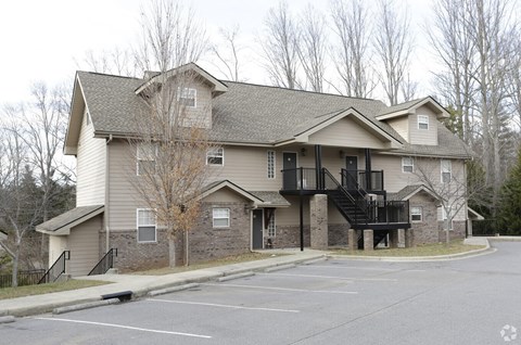 46 Acton Woods Road 2 Beds Apartment for Rent