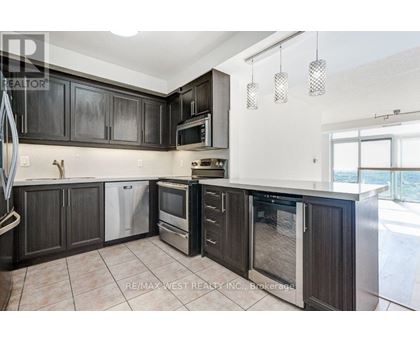 1606 - 200 BURNHAMTHORPE ROAD E 2 Beds Apartment, Condo, Home for Rent - Photo gallery 5