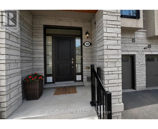 10 WILLIAM ADAMS LANE 4 Beds Home, Townhouse for Rent - Photo gallery 2