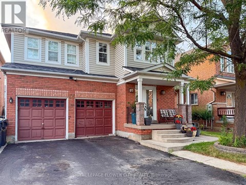 45 CHARLESWOOD CIRCLE 4 Beds Apartment for Rent