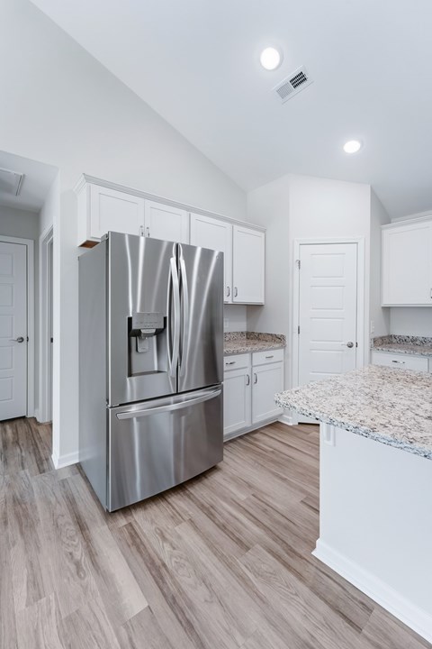 95 Robertson Lane 4 Beds Apartment for Rent