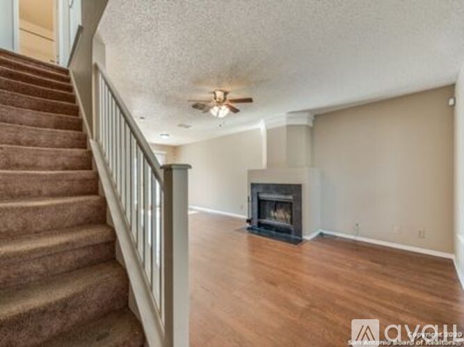6834 Celes Meadow Drive 3 Beds Single Family Home for Rent - Photo gallery 3