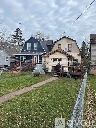 2339 Banks Ave 2 Beds Single Family Home for Rent - Photo gallery 2