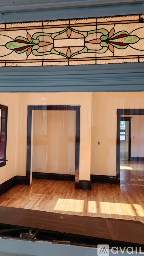 942 Rose Avenue East 2 Beds Condo for Rent - Photo gallery 5