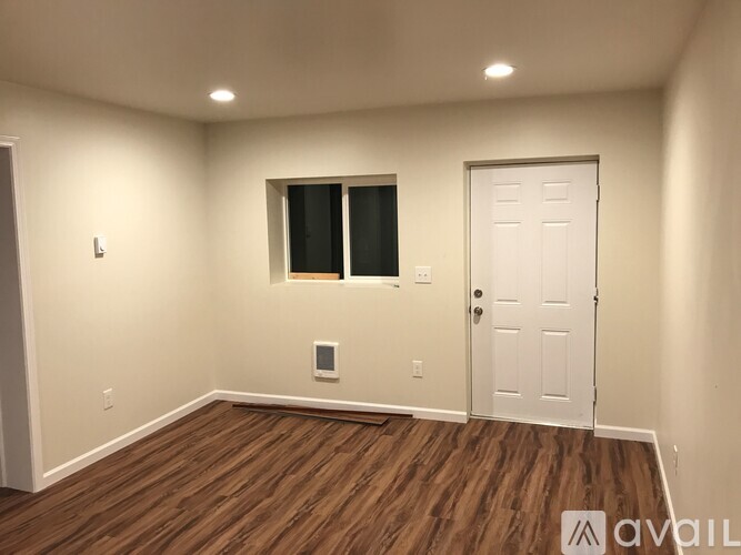 1226 Taylor Ave N 2 Beds Apartment for Rent - Photo gallery 1