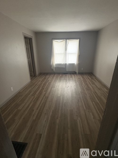 1202 Walden Avenue 2 Beds Apartment for Rent - Photo gallery 5