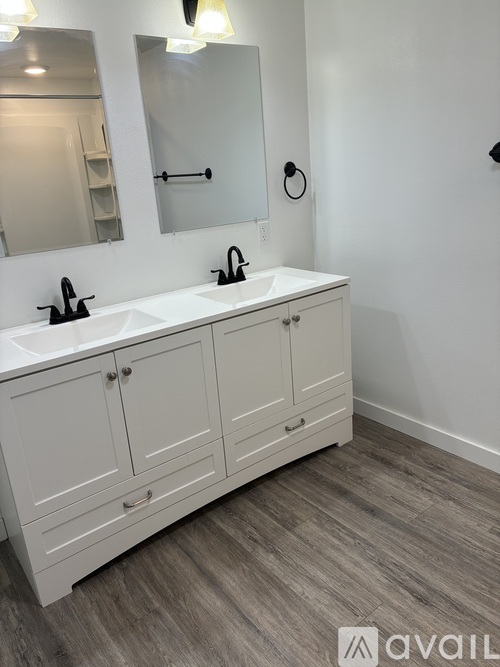 2706 N Depot St 5 Beds Single Family Home for Rent - Photo gallery 5