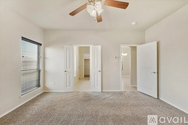 8933 Tenderfoot Lane 3 Beds Single Family Home for Rent - Photo gallery 4