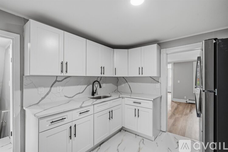 25 Knapp Avenue 2 Beds Apartment for Rent - Photo gallery 2