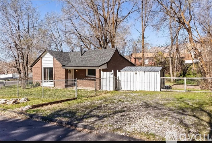 1100 Sullivan Drive 2 Beds Single Family Home for Rent - Photo gallery 2
