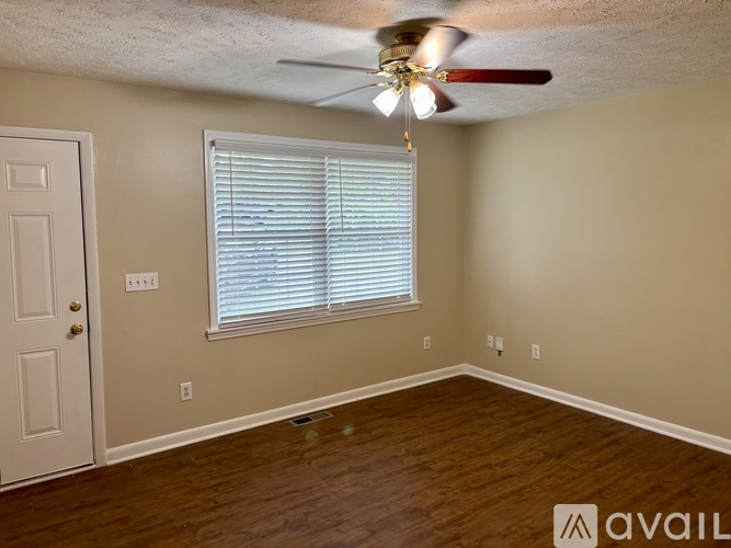 437 Hardee Ave 3 Beds Single Family Home for Rent - Photo gallery 4
