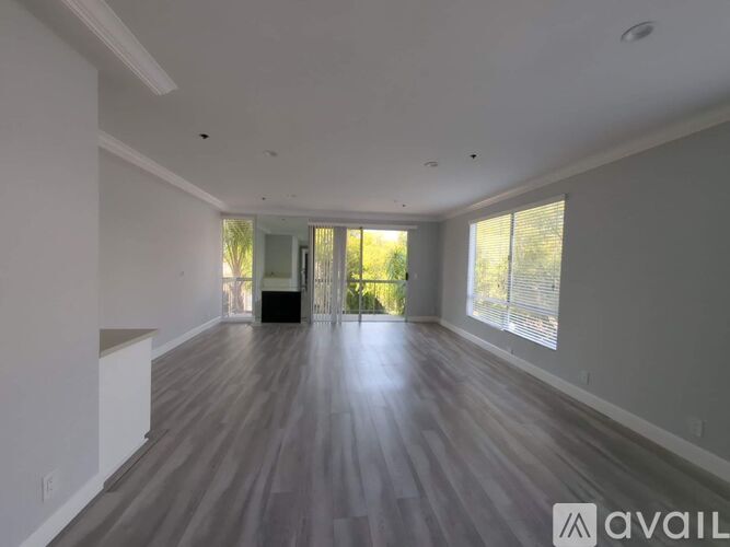 1844 Thayer Avenue 2 Beds Apartment for Rent - Photo gallery 2