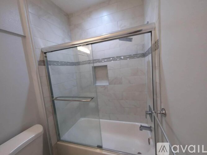 1844 Thayer Avenue 2 Beds Apartment for Rent - Photo gallery 5